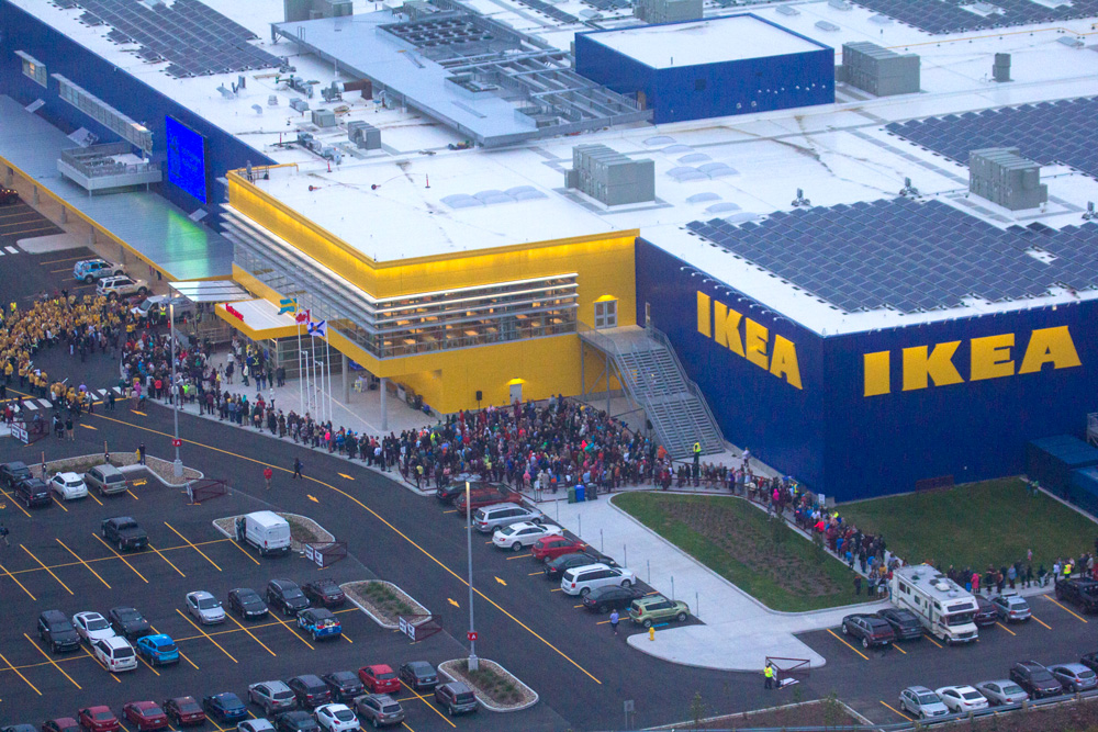 Ikea_DartmouthCrossing_Crowds_Opening-Day